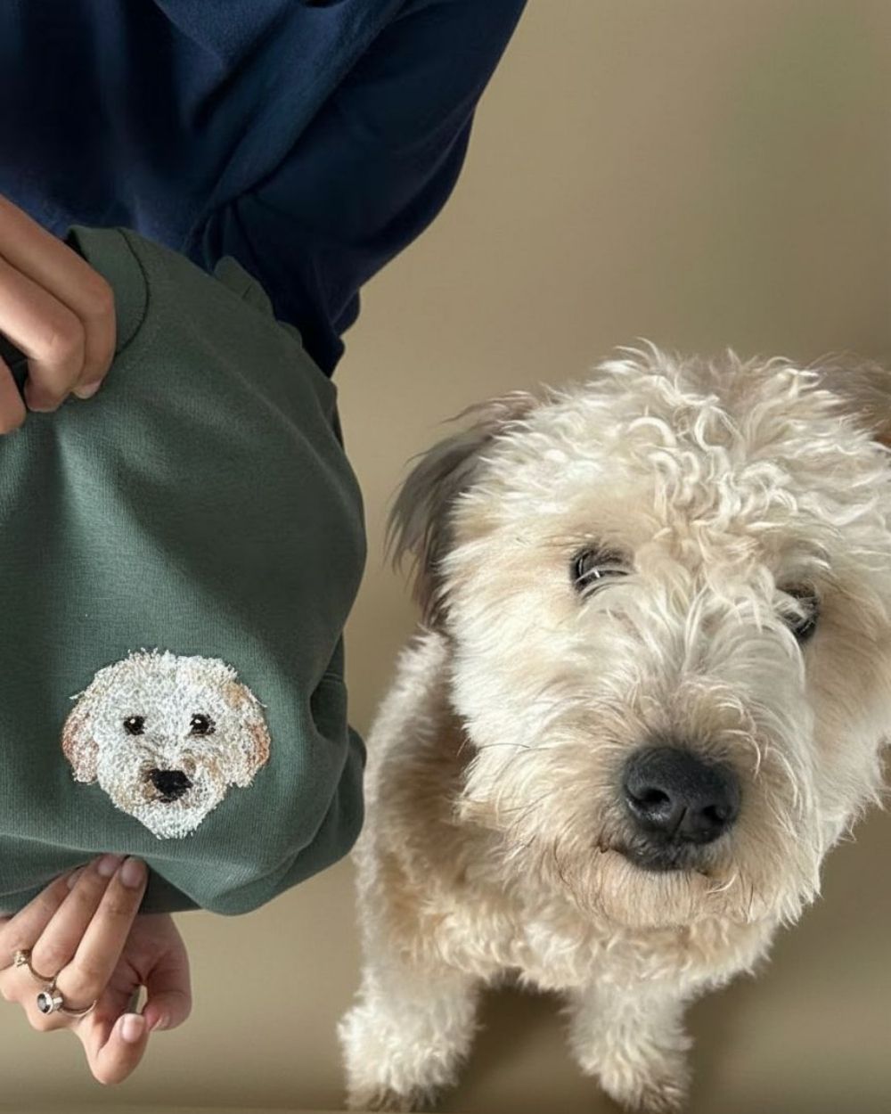 Bluza z haftowanym portretem zwierzaka